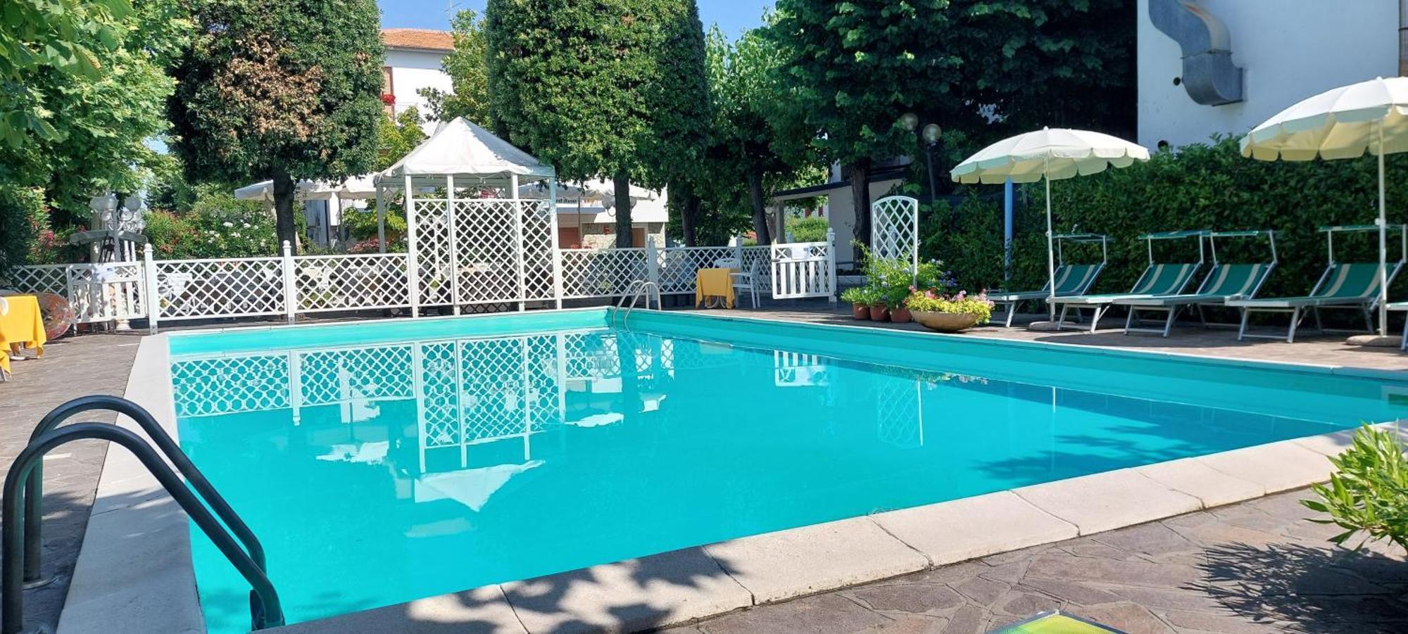Hotel Garden B&B Marotta Kültér fotó